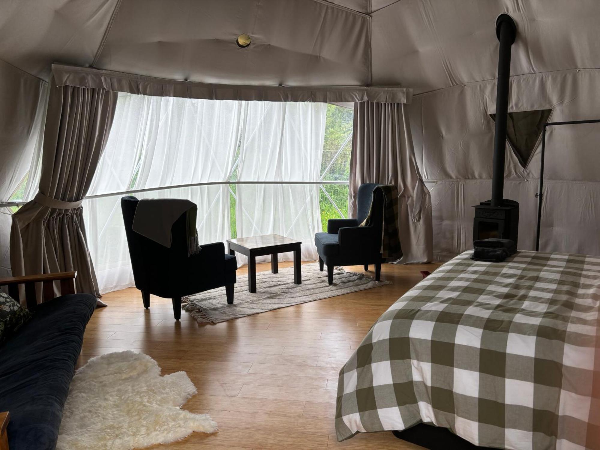Takahuri Glamping Domes 旺格努伊 外观 照片